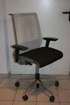 Nieuw binnen groot lot Steelcase Think bureaustoelen